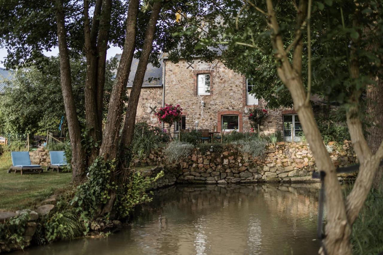 Hotel Le Moulin Des Forges Sainte-Suzanne  Exteriér fotografie